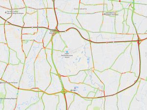 Hujan dan Truk Mogok, Lalin Tol Dalam Kota Macet Parah