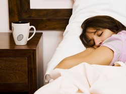 Di Kafe Ini Bisa Ngopi dan Tidur di Ranjang Diiringi Alunan Musik