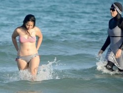 Capres Prancis Berdebat Panas Soal Pakaian Renang Muslimah