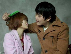 Seperti Kisah Beauty & The Beast, Pria Ini Tulus Cintai Wanita Tanpa Hidung