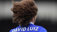 David Luiz. Serangkaian transfer bernilai besar yang melibatkan David Luiz juga hasil prakarsa dari Joorabchian. Transfer Luiz dari Benfica ke Chelsea lalu ke Paris Saint-Germain sampai kini balik ke Chelsea secara total bernilai 91 juta pound sterling. (Foto: Laurence Griffiths/Getty Images)