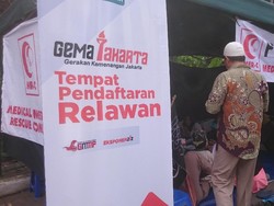 Massa di Depan Sidang Ahok Buka Pendaftaran Tamasya Al-Maidah