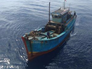 Susi: Negara Lain Tiru RI Berantas Kapal Maling Ikan Susi: Negara Lain Tiru RI Berantas Kapal Maling Ikan