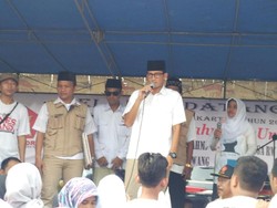 Sandiaga Minta Maaf kepada Ibu yang Disebut Maling oleh Ahok