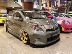 Toyota Yaris Elegan, Punya 15 Monitor di Dalamnya