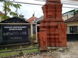 Kades Terusan di Mojokerto Kena OTT Pungli Berkas Nikah