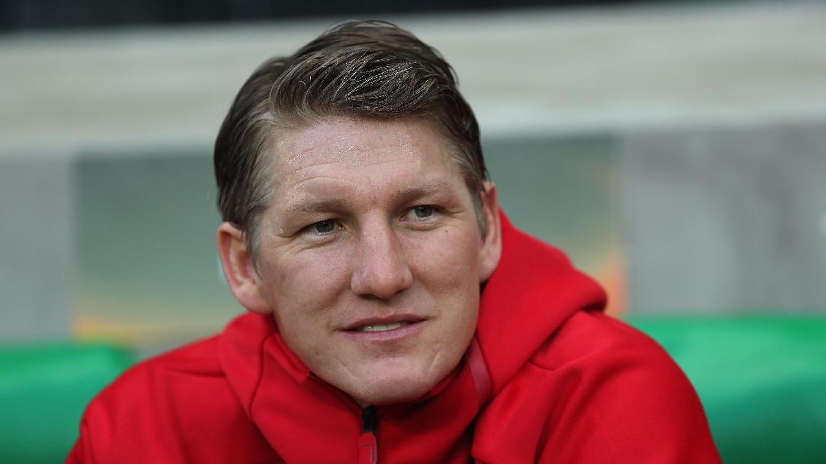 Bastian Schweinsteiger digoda klub kecil di Jerman (Foto: Christopher Lee/Getty Images)