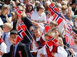 Negara Mana yang Penduduknya Paling Bahagia di Dunia?