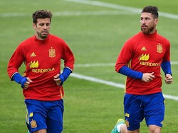 Pique dan Ramos Akur-Akur Saja di Timnas Spanyol