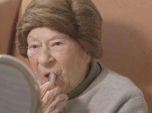 Ketika Nenek 100 Tahun Memberikan Tips Kecantikan