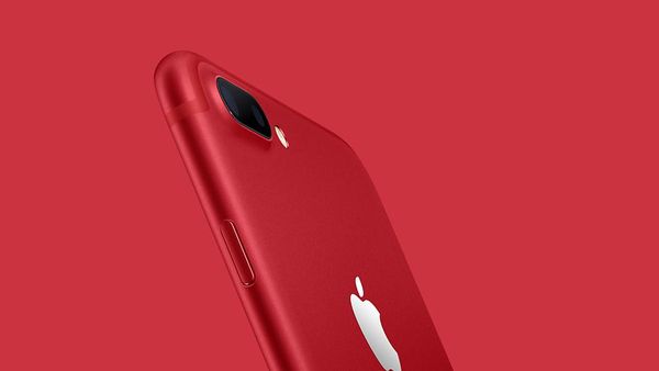 Mengintip iPhone 7 Merah Membara