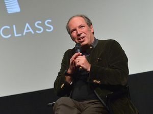 Video Profil Hans Zimmer, Komposer yang Bakal Aransemen Lagu Kebangsaan Arab Video Profil Hans Zimmer, Komposer yang Bakal Aransemen Lagu Kebangsaan Arab