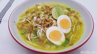 Gurih Mengenyangkan! 8 Soto Ayam Berkuah Hangat untuk Sarapan Nikmat