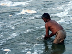 Dua Sungai Suci di India Secara Hukum Diperlakukan Seperti Manusia