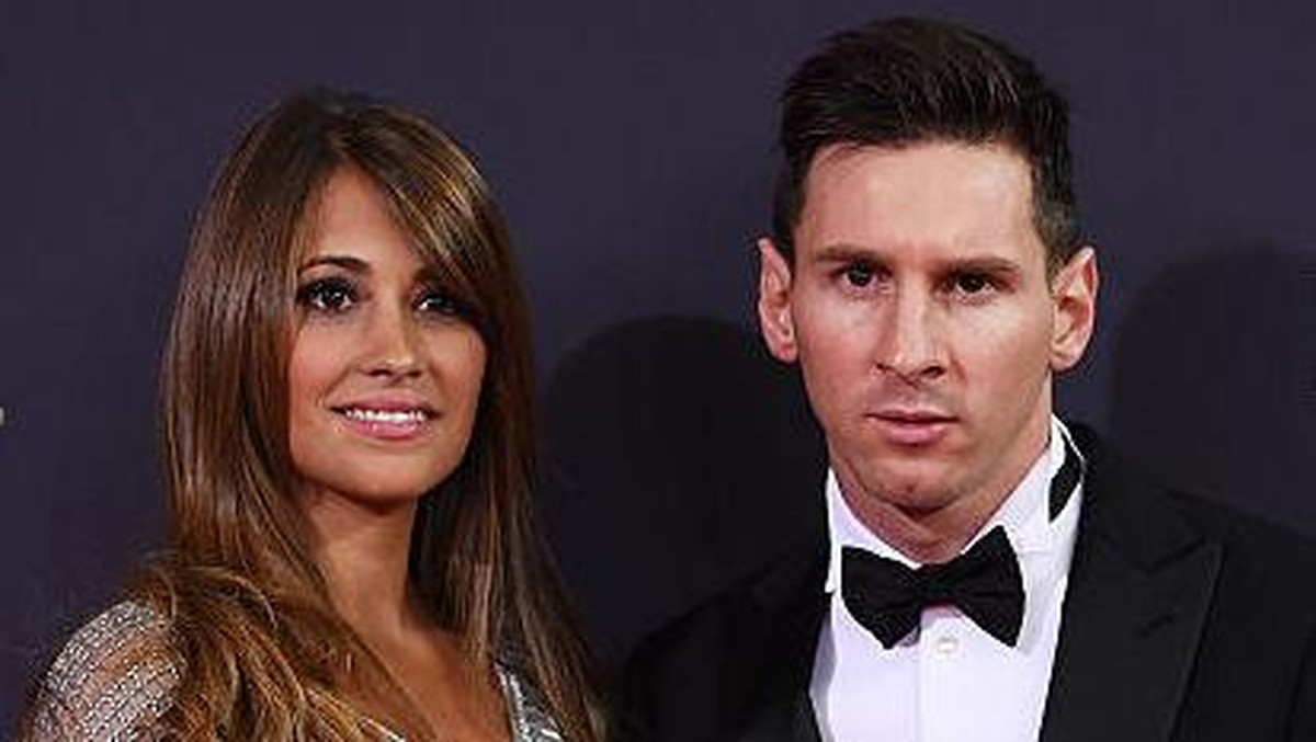 Antonella Roccuzzo dan Lionel Messi (Foto: Matthias Hangst/Getty Images)