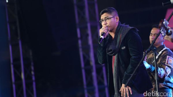Setahun Break, Pasha Kembali Bermusik