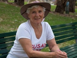 Demi Sang Cucu, Nenek di Australia Selatan Jalan Kaki 450 Km