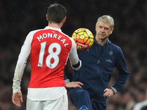 Lucas Perez Berharap Wenger Bertahan