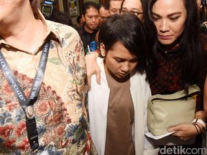 Aming Serahkan Visum di Sidang Cerai, Evelyn Melihat Tak Ada Bukti KDRT