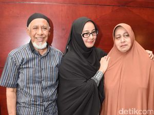 Tangis Ibunda Istri Pertama Al Habsyi: Anak Saya Sudah Ikhlas dan Mengalah Tangis Ibunda Istri Pertama Al Habsyi: Anak Saya Sudah Ikhlas dan Mengalah