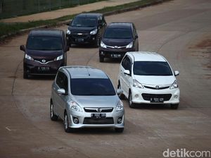 Orang Kaya Juga Ada yang Suka Mudik Naik Avanza cs