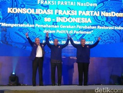 Siswono Yudo Husodo Diangkat Jadi Ketua Dewan Pertimbangan NasDem