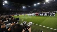 Suasana Signal Iduna Park sebelum laga dimulai. Reuters/Carl Recine.