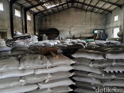 Gerebek Pabrik di Cianjur, Polisi Temukan 209 Ton Pupuk Palsu