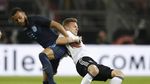 Podolski Menutup Karir Dengan Gol