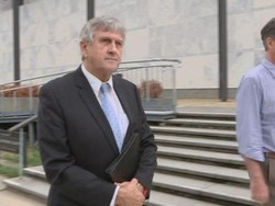 Dosen di Canberra Didakwa Berbuat Tak Senonoh Pada 5 Mahasiswanya