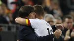 Podolski Menutup Karir Dengan Gol