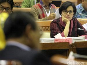 Sri Mulyani ke Anggota DPD: Belanja di RAPBN 2018 Capai Rp 2.349 T Sri Mulyani ke Anggota DPD: Belanja di RAPBN 2018 Capai Rp 2.349 T