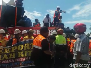 Ratusan Pekerja Freeport Gelar Aksi Demo di Papua