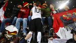 Podolski Menutup Karir Dengan Gol