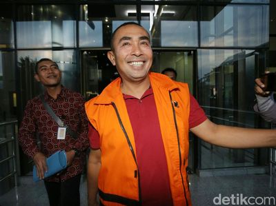 Penahanan Bupati Buton Diperpanjang