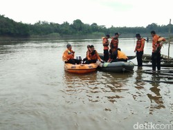 Ribut dengan Suami, Putri Terjun ke Sungai Musi