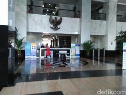 Dinas PNS Pakai Kartu Kredit, Selamat Tinggal Kuitansi Kosong