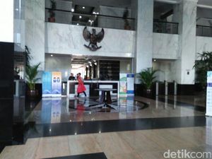 Dinas PNS Pakai Kartu Kredit, Selamat Tinggal Kuitansi Kosong Dinas PNS Pakai Kartu Kredit, Selamat Tinggal Kuitansi Kosong