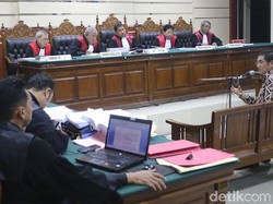 Sidang Kasus PWU, Dahlan Hadirkan Saksi Hamdan Zoelva