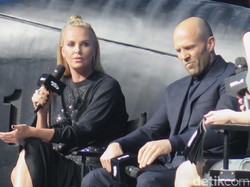 Cerita Charlize Theron Kecanduan Teknologi