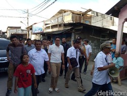 Warga Belum Dapat KJS, Sandiaga: Makanya Cepat Ganti Gubernur