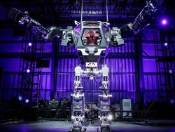 Robot Gundam Jadi Mainan Baru Bos Amazon