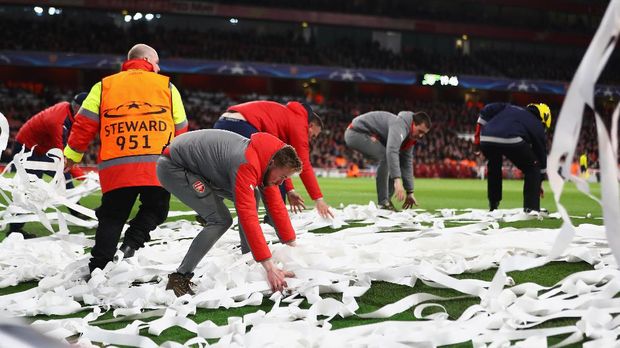 Dele Alli Diskors Tiga Laga, Arsenal dan Bayern Didenda