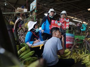 Berburu Dahak TB di Pasar Kramat Jati