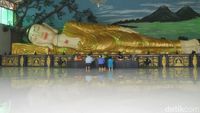 Foto: Patung Buddha Tidur di Indonesia