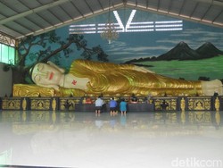 Weekend ke Bogor Bisa Lihat Patung Buddha Tidur dan Air Terjun Cantik
