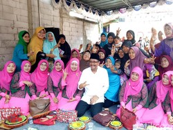 Warga Jati Padang Keluhkan Banjir, Djarot Janji Keruk Kali Sarua