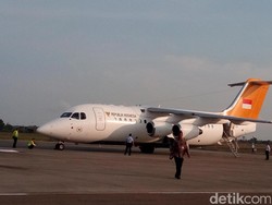 Pesawat Kepresidenan BBJ Diservis, Jokowi Kunker Pakai RJ-85