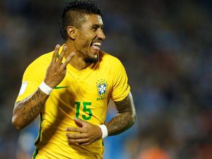 Paulinho Dilarang ke Barca karena Sangat Dibutuhkan Evergrande Paulinho Dilarang ke Barca karena Sangat Dibutuhkan Evergrande