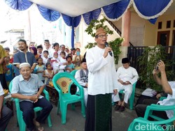 Sandiaga ke Warga: Siapa yang Kemarin Pilih Agus? Ayo Ngaku